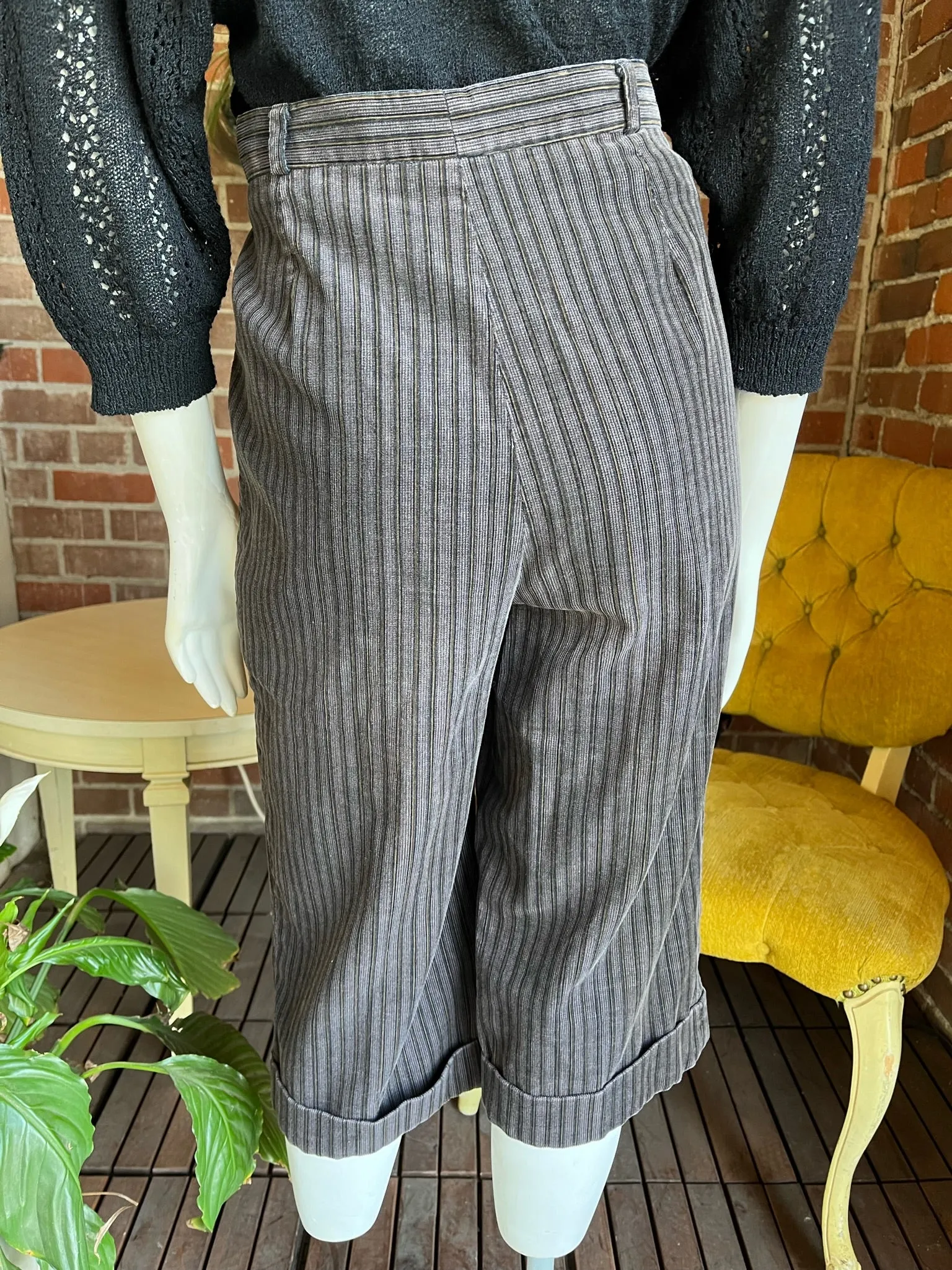 1970s Corduroy Cropped Pants Paris