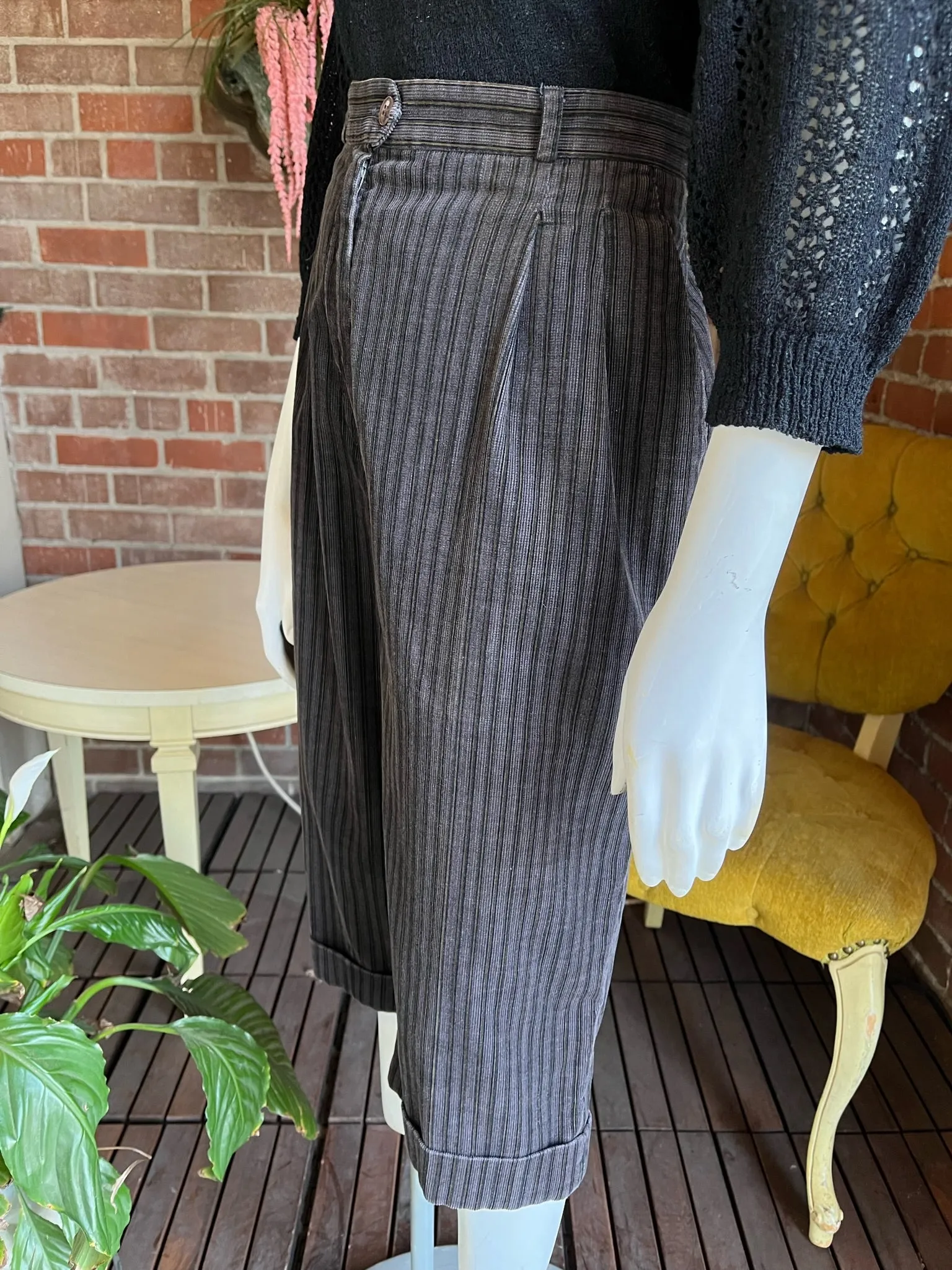 1970s Corduroy Cropped Pants Paris