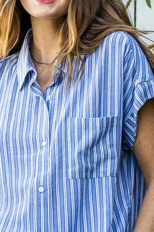 BLUE AND WHITE STRIPED BUTTON-DOWN TOP