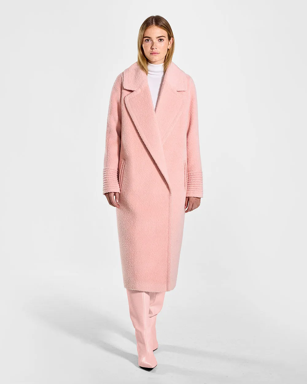 Bouclé Alpaca Long Raglan Sleeve Notched Collar Coat