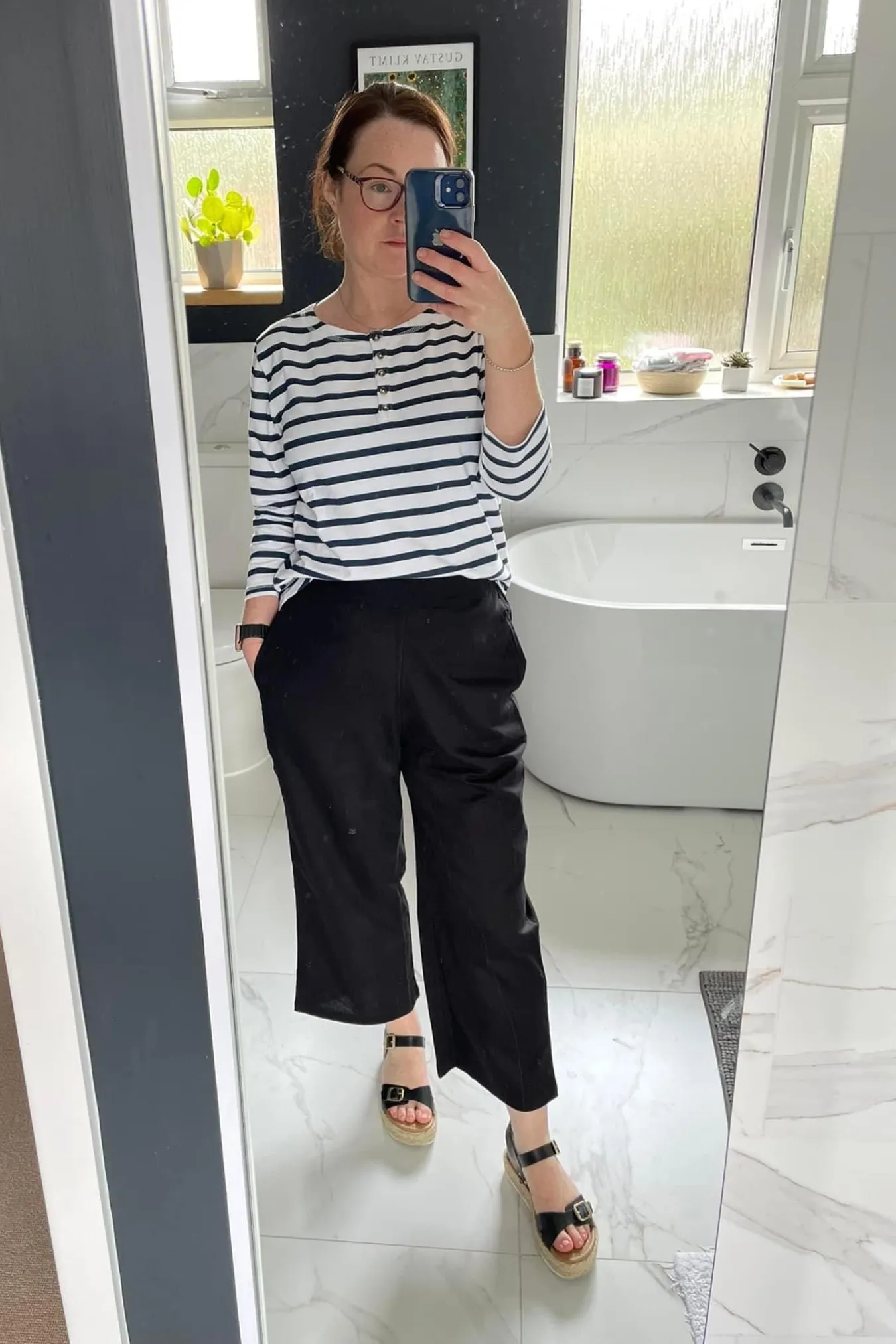 Cara - Relaxed Culotte - Black