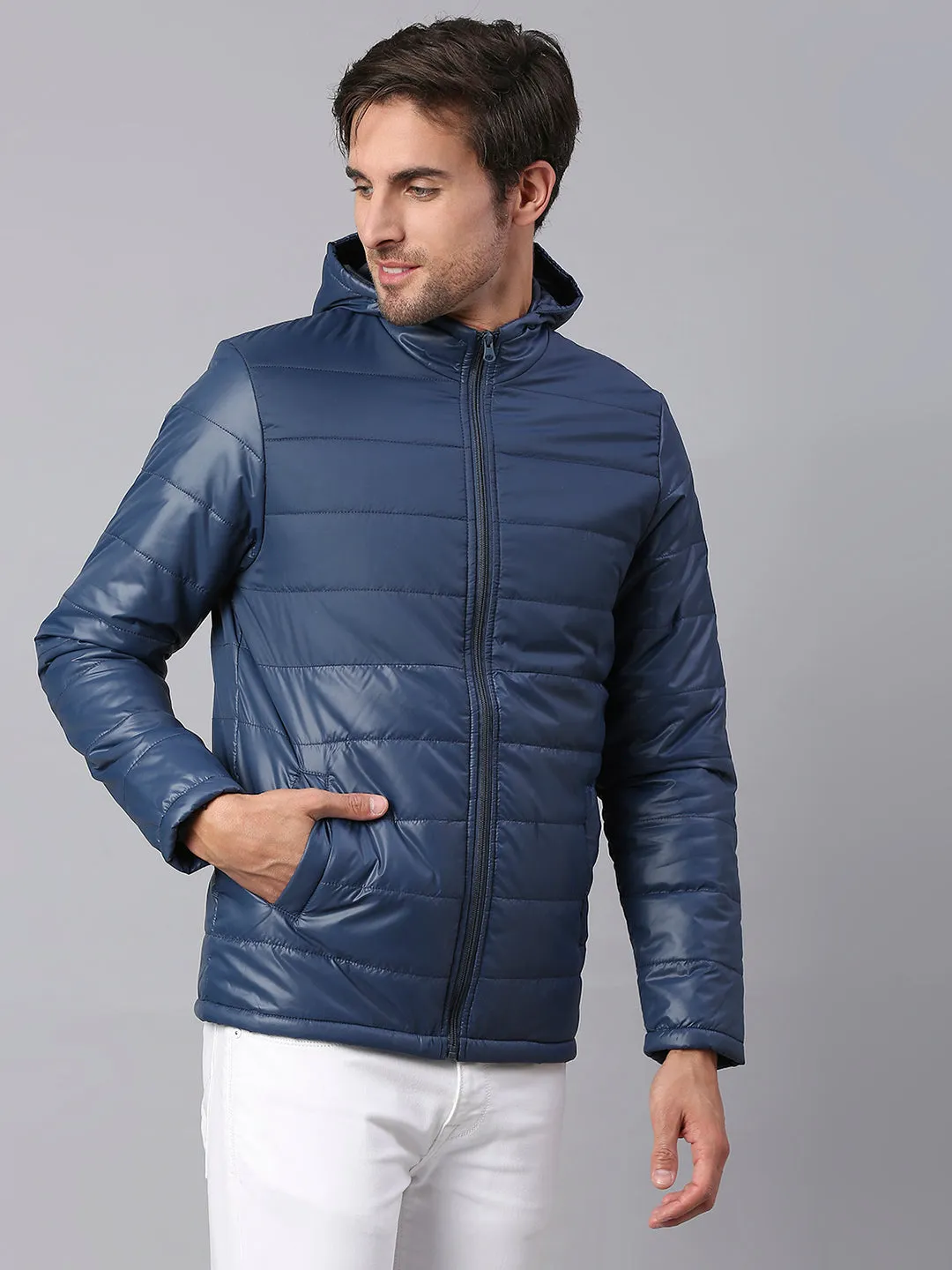 Men's Navy Regular Fit Hooded Winterwear Puffer Jackets