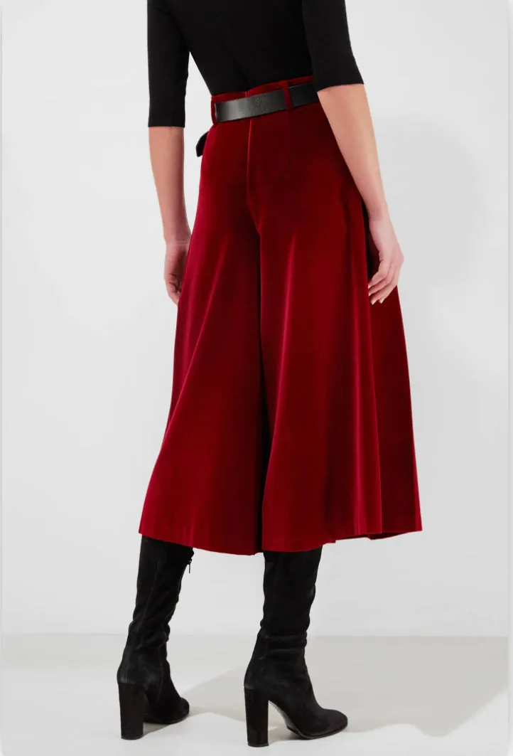 Nobility |.Velvet Culottes