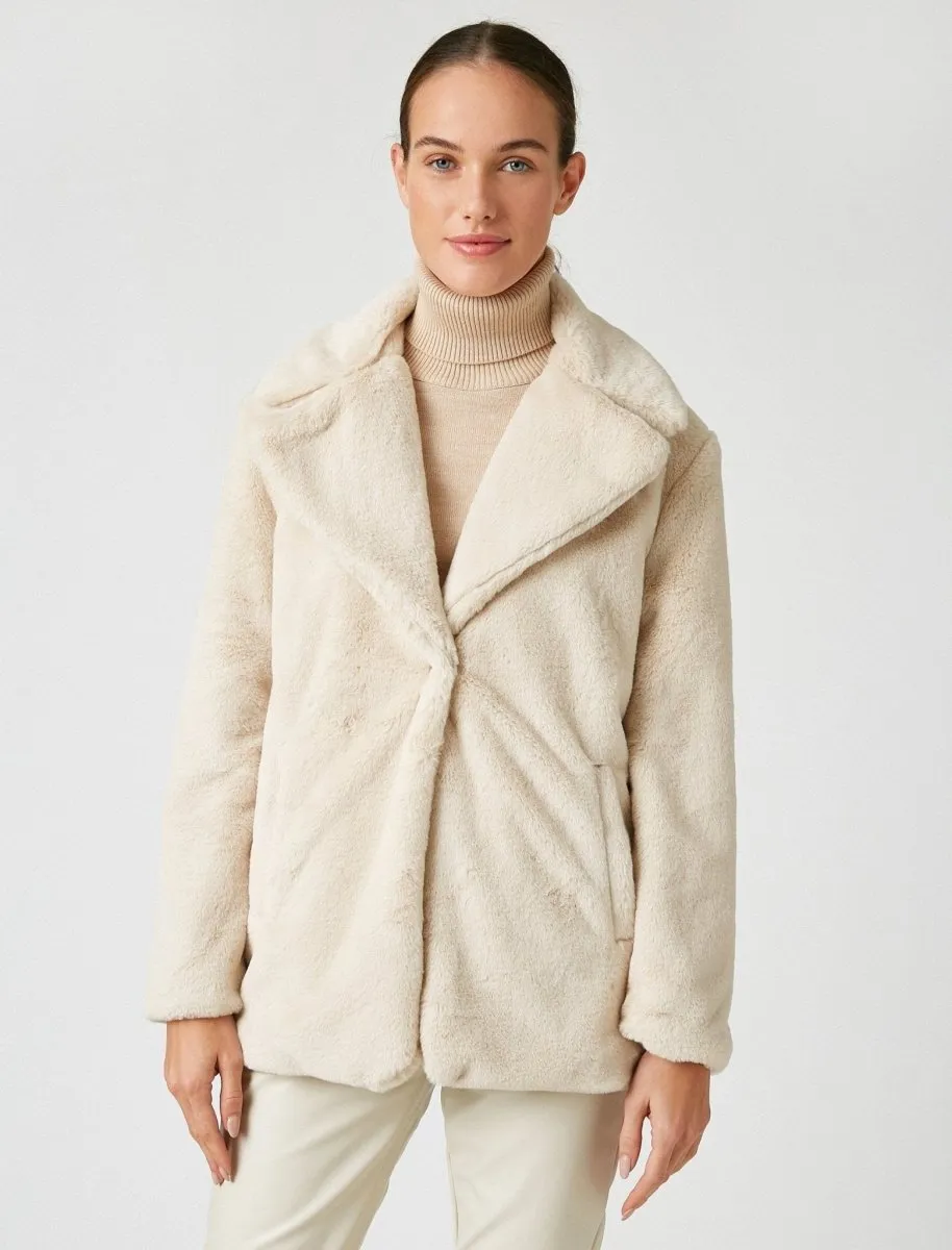 Oversize Teddy Coat in Cream